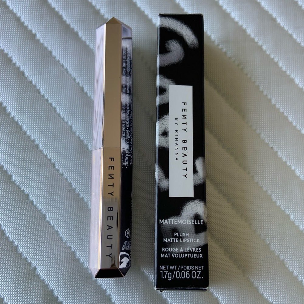 Fenty Beauty Mattemoiselle Plush Matte Lipstick in Thicc